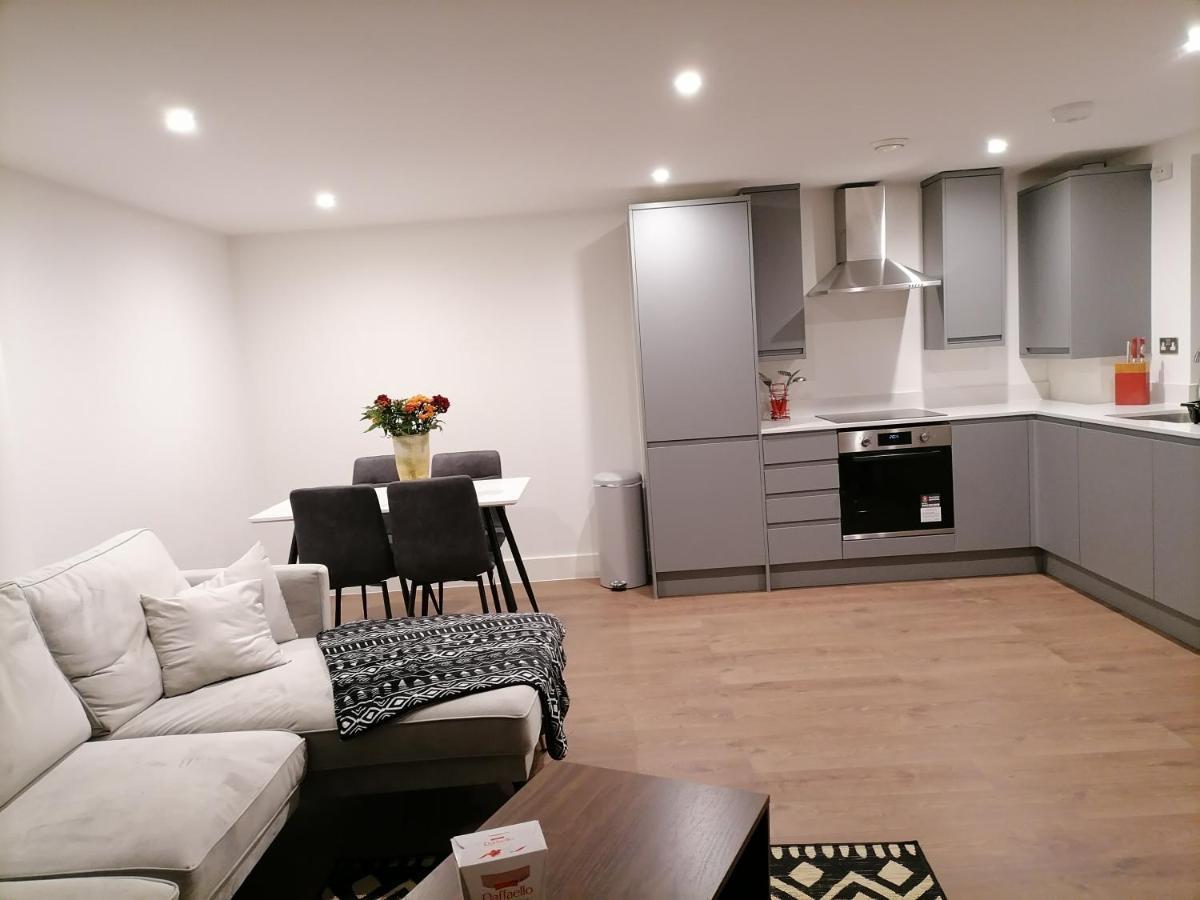 Stunning Rooms By Nine Elms Station London Eksteriør bilde
