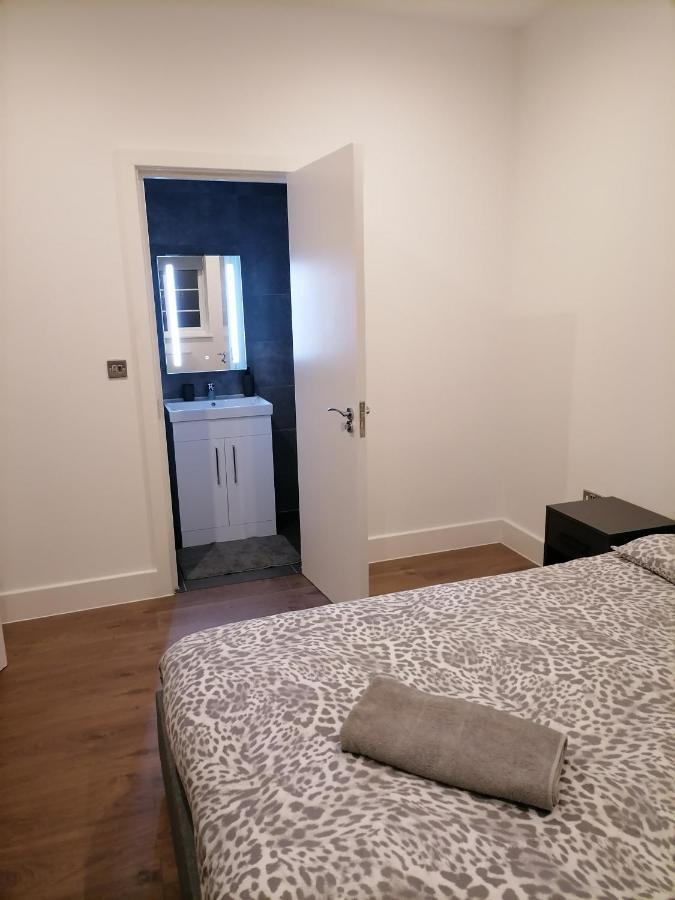Stunning Rooms By Nine Elms Station London Eksteriør bilde