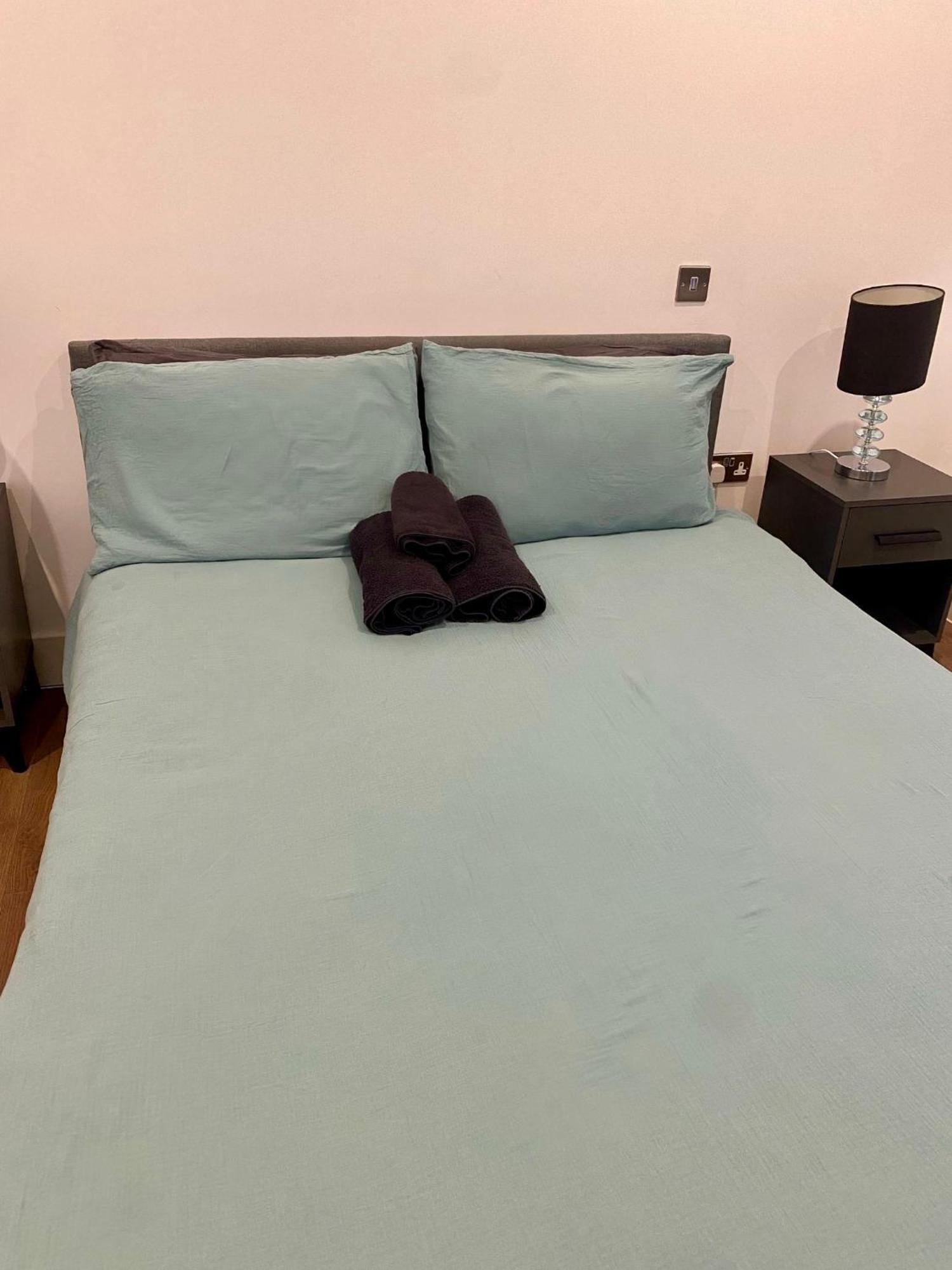 Stunning Rooms By Nine Elms Station London Eksteriør bilde